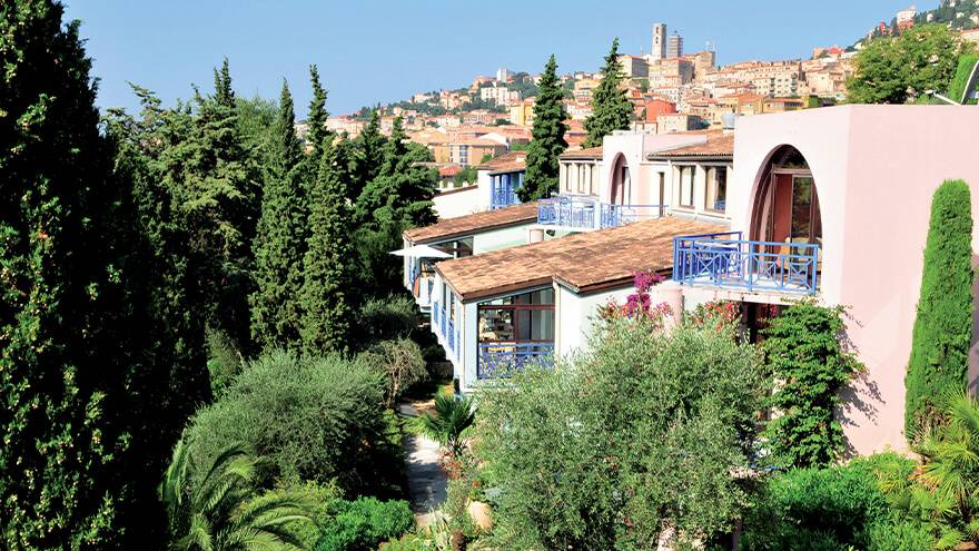 Hébergements avec pension complète