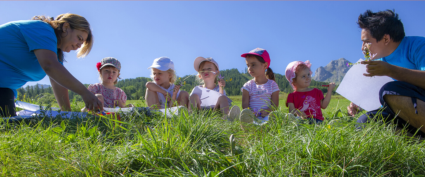Découverte de la flore aux clubs enfants