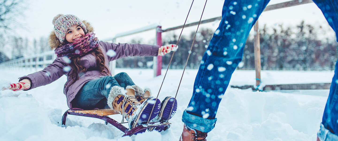 Vacances d'hiver en famille - activité luge