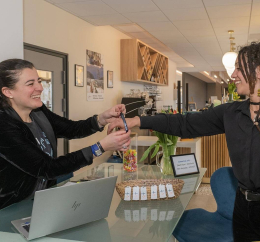 Réception de l'hôtel l'Ouka